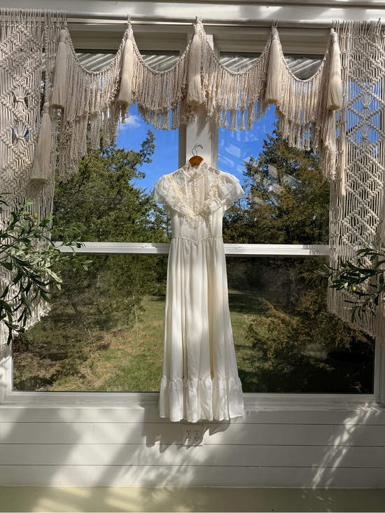 Gunne Sax Dresses & Skirts - Ivory High Neck Lace Gunne Sax Dress